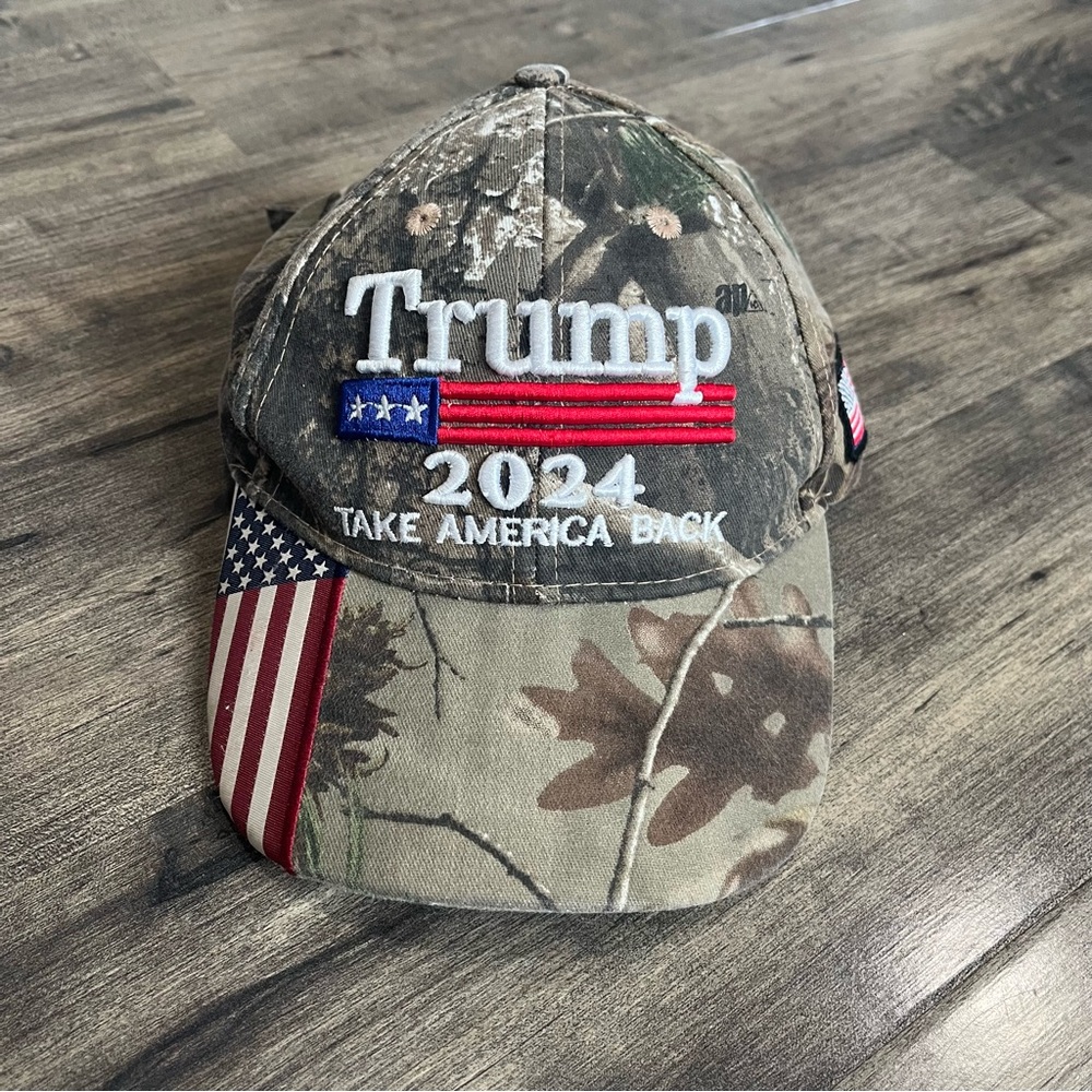 President Donald Trump 2024 MAGA Baseball Cap Keep  America Great Hat USA Camo